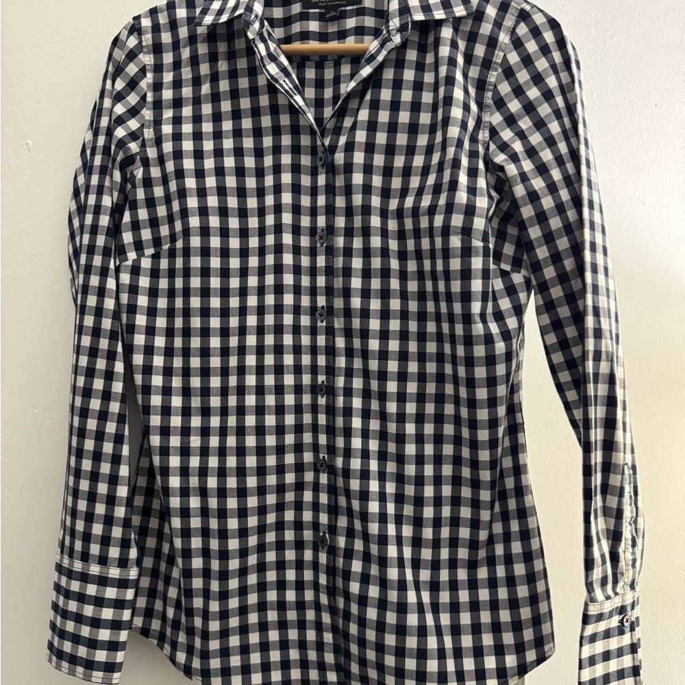 Banana Republic Riley Fit Checkered Button Down Shirt
